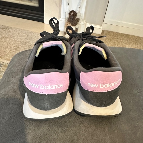 New Balance 237 - Picture 3 of 6